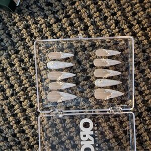 Elegant Beige Press-On Nails